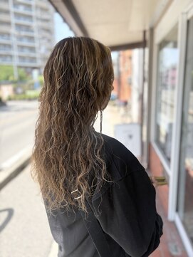 ニューモナ 堺市で1番おしゃれになれる美容室/ナツコstyle