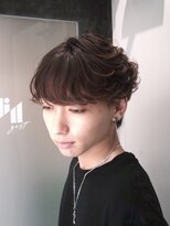 ゼスト リル 新宿(ZEST lill)&nbsp;ニュアンスパーマスペインカールフェザーパーマメンズパーマ