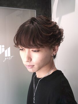 ゼスト リル 新宿(ZEST lill) ニュアンスパーマスペインカールフェザーパーマメンズパーマ