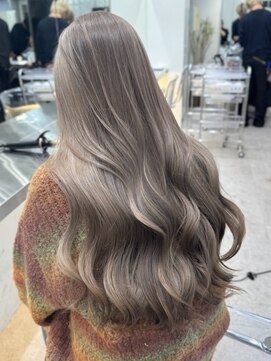 サンクマーケット 渋谷(cinq MARKET) 渋谷ミルクティーベージュハイトーンカラーヘーゼルベージュ韓国