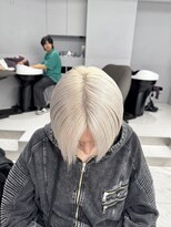 ヴァイス 新宿店(VAICE) ホワイトカラー