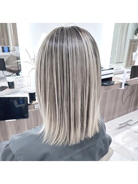 アッシュ 大宮店(Ash) 海外カラーホワイトベージュバレイヤージュ