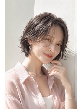 アッシュ 学芸大学店(Ash) ショートボブ/大人女性/シアーグレージュ/白髪ぼかし/脱白髪染め