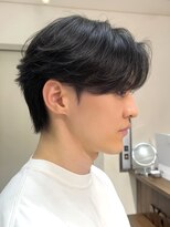 ノラキチジョウジ(NORA KICHIJOJI)&nbsp;黒髪韓国風センターパートカルマパーマツーブロックワックスなし