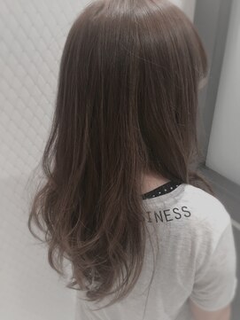 アース コアフュールボーテ 伊勢崎(EARTH coiffure beaute) アッシュグレー系カラー