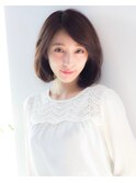 バレイヤージュアッシュカラーツヤ感ノーブル前下がりショート