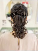 ERIstyle☆ナチュラルポニー　ゴールドピンがアクセント