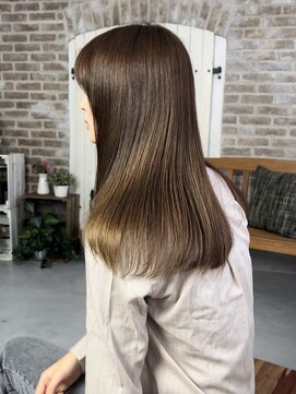 フレーム へアアンドトリートメント 天王寺北口店(FRAME) [FRAME 天王寺北口店] 艶カラー透け感ベージュ