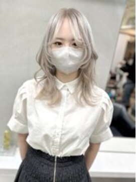 ディア(.eer) レイヤーウルフ×ホワイトベージュ/Xトリートメント/心斎橋