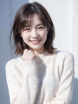 ワイワイ甲子園(wywy.) くびレイヤーエモージュシアーカラーワンカールセミディ