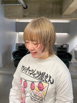 リール(rire) デザインカラーレイヤーカットウェットヘア夏オリーブベージュ