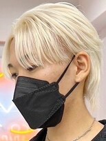 ウィコ 新宿(WICO)&nbsp;men's white [新宿駅/カルマパーマ/ベリーショート]