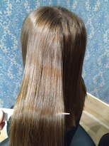 ミュズィー ドゥ ヘア(Musee du hair)&nbsp;ツヤ髪カーキカラー