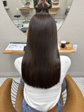 シカ 神戸三宮元町店(Cica) 髪質改善 ストレート 神戸三宮 くせ毛 ツヤツヤ ロング