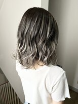 リルア 博多(LIRUA)&nbsp;巻いてカワイイバレイヤージュスタイル