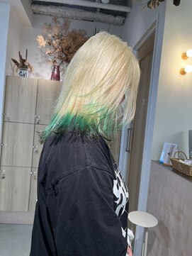 ヴィンスジオ 岐阜駅南(vince gio) ブロンド×グリーン×ブラック