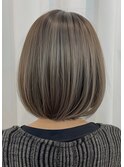 デザインカラーレイヤーカットウェットヘアオリーブベージュ白髪