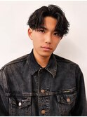 テーパーフェードに緩めツイスパが大人色気を演出します！