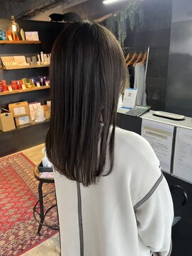 リンダイーロ(Linda Hiro) 【札幌円山】ミディアムヘア/くすみブラウン/春カラー