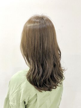 クオーター(QUARTER) ハイトーンサマースタイルミディアムヘア