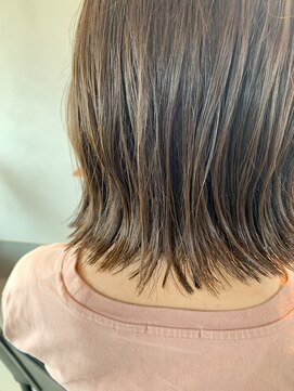 コチ(Cochi) 切りっぱなしボブ