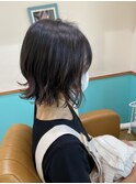揺れるボブ