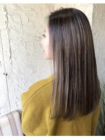 ペネロープ(Penelope) グレージュ/グラデーション/ハイライト 担当 夕島