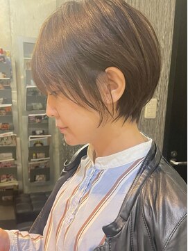 ロータス(Lotus) 大人丸みと束間ショートボブ堀江担当カタダ