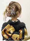 成人式ヘア卒業式ヘア水引き金箔ラメ紐アレンジシニヨンK0830