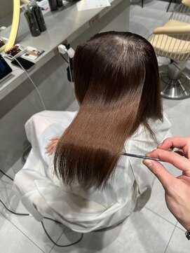 ロンドメリア 天神大名店(Lond Melia) ★くびレイヤーエモージュインナーグレージュ前髪ピンクベージュ