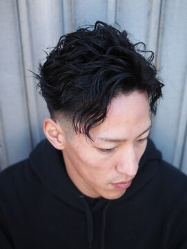 クレアトゥール イズミ(createur IZUMI) メンズパーマ