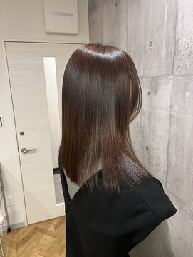 フリーダム(FREE-DOM) 艶髪ミディアムとフェイスレイヤー