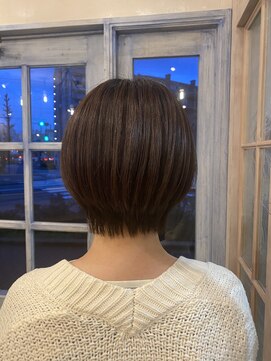 エイミーバイアフロート(amie  by afloat) 丸みショートヘア