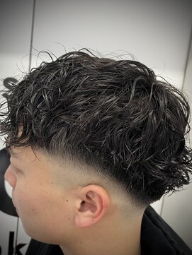 ドットファースト 町田店(dot. 1st) スペインカール/メンズパーマ/メンズサロン/メンズカット/町田