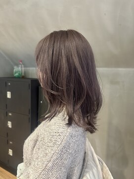 ニキータ(Nikiita) 〈透け感ラベンダーグレージュ/レイヤースタイル〉