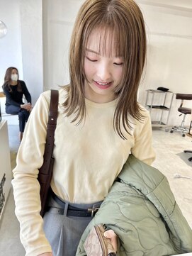 シュプール(SPUR) 透明感シルキーベージュ透け感バング外ハネボブ20代30代40代