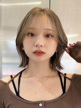 オーラ オモテサンドウ(Aura omotesando) 透明感カラー×ワンカールで可愛いレイヤーボブ