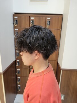 レブリィゼンコー イオンモール多摩平の森店(Reverie ZENKO) 波巻きパーマ