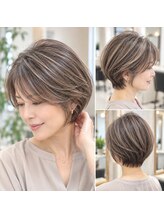白髪を隠すだけじゃない。艶と透明感を楽しみながら、大人女性の髪と印象を美しく整えるカラー
