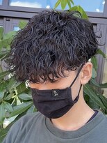 フィフス 大分(fifth)&nbsp;大分波巻きスパイラルパーマメンズカットラウンドマッシュつよめ