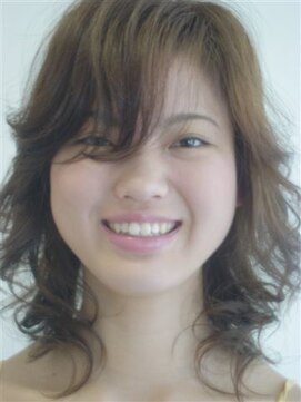 ヘアー ルーツ(HAIR ROOTS) 巻き髪スタイル
