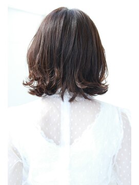 ノット 表参道青山(knot) 【knot】ひし形シルエットの外ハネミディアム 3