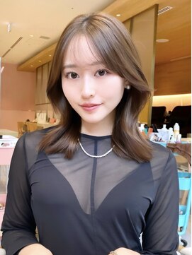 アフロートリノ(AFLOAT Leino) 【黒田葉月】20代30代40代◎韓国レイヤーくびれスタイル