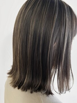 モーント(MOND) ロブハイライト♪