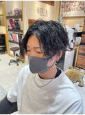 大人の色気たっぷりツイストスパイラルセンターパート