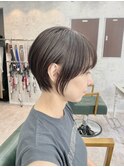 暗髪でも重く見えない◎丸みショート