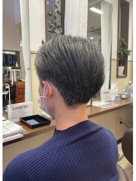 コアフィールフィス(COIFFURE fils) 新規お得クーポンあり【見附 今町】短めショートカットヘア