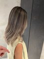 ラフィス ヘアー ロッサ 茨木店(La fith hair rosa)&nbsp;ハイライトグラデーション毛先と馴染むので根元が気にならない