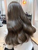 エス(Ess)&nbsp;美髪/ワイドバング/ホワイトブロンド[髪質改善/ヘアセット/大宮]