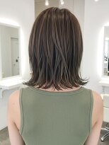 グルグル 札幌大通(GULGUL)&nbsp;札幌大通/ミディアム/顔周り/レイヤーカット/ブリーチなしカラー